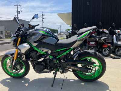 Kawasaki Z900 SE 2025