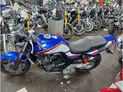 Honda CB400SF 2022