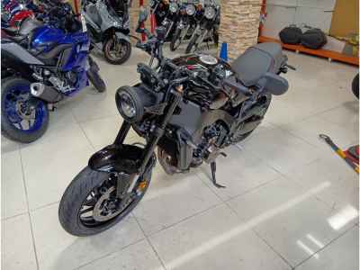 Yamaha XSR900 2023