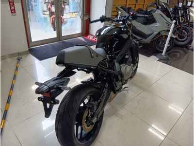 Yamaha XSR900 2023