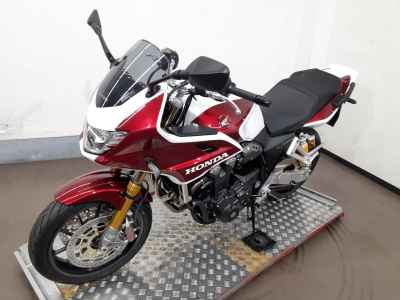 Honda CB1300 Super Boldor 2025