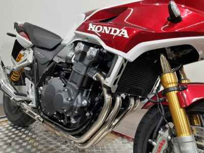 Honda CB1300 Super Boldor 2025
