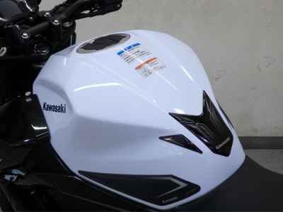 Kawasaki Z400 2025