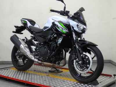 Kawasaki Z400 2025