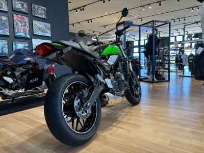 Kawasaki Z650RS 2025
