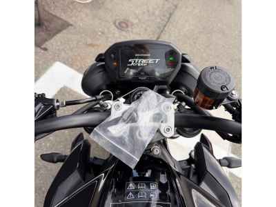 Triumph Street Triple 765 R 2025