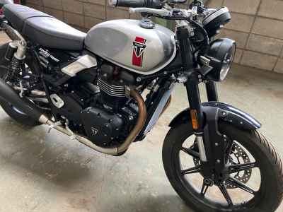 Triumph Speed Twin 900 2025