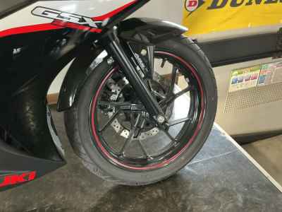 Suzuki GSX250R