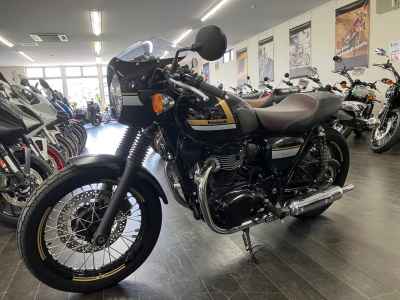 Kawasaki W800 2022