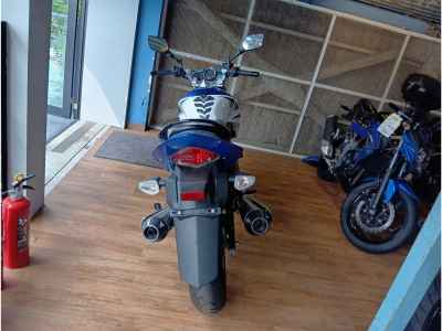 Suzuki GSR250