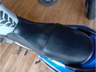 Suzuki GSR250