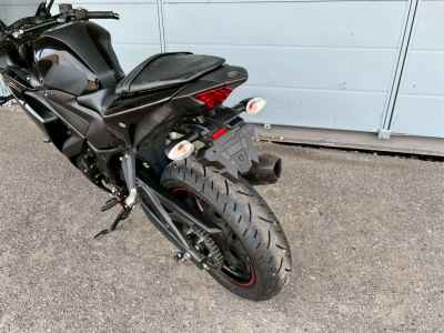 Yamaha YZF-R25 2015