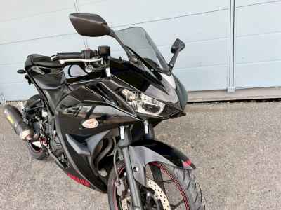 Yamaha YZF-R25 2015