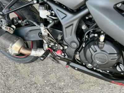 Yamaha YZF-R25 2015