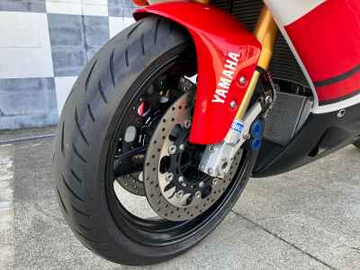 Yamaha YZF-R7 2010