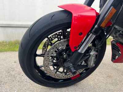 Ducati Monster 937+ 2023
