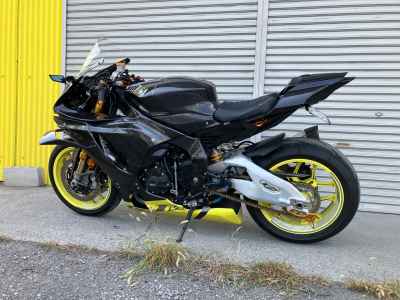 Yamaha YZF-R1M 2017