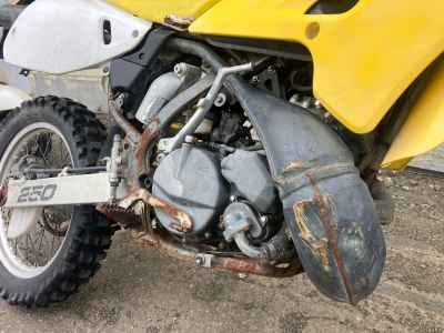Suzuki RMX250S