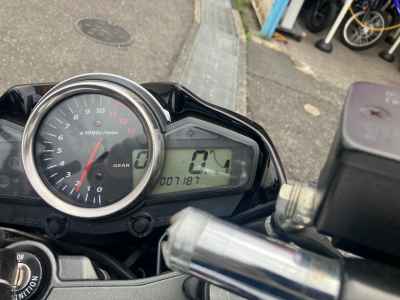 Suzuki GSR250