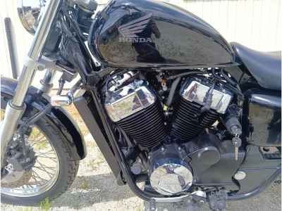 Honda VT400S 2011