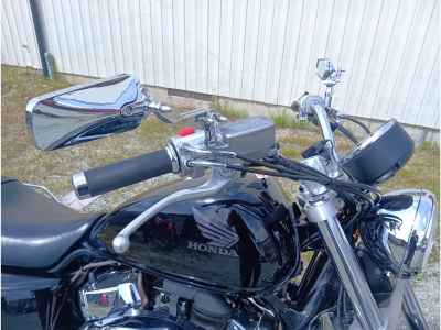Honda VT400S 2011