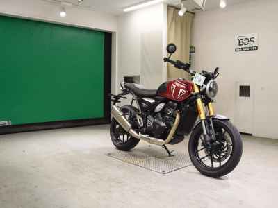 Triumph Speed 400 2024