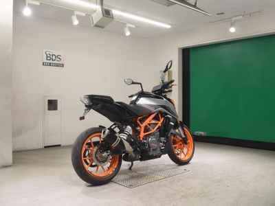 KTM 390 Duke 2021