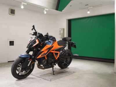 KTM 1290 Super Duke R 2021