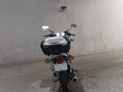 Yamaha SR400 2021
