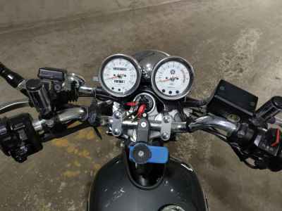 Yamaha SR400 2021