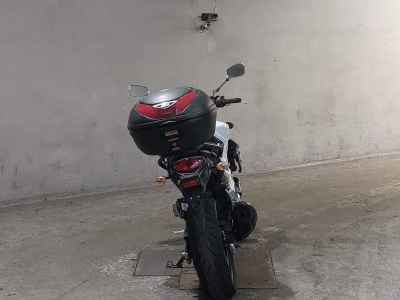 Suzuki Gladius SFV400 2010