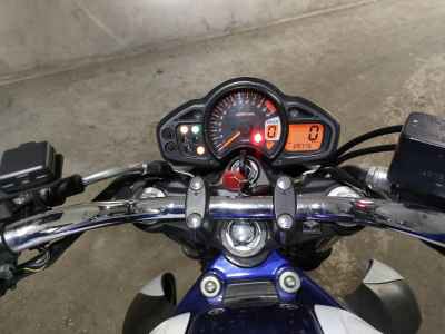 Suzuki Gladius SFV400 2010