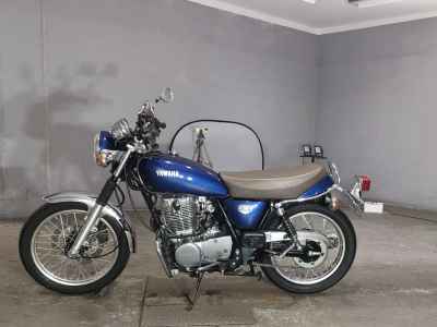 Yamaha SR400 2021