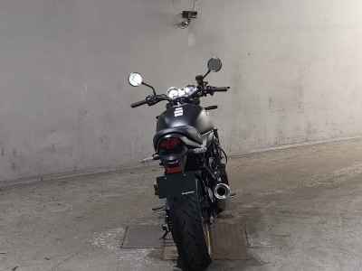 Kawasaki Z900RS SE 2025