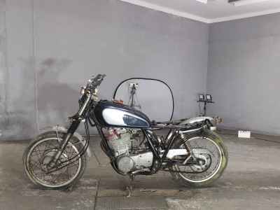 Yamaha SR400