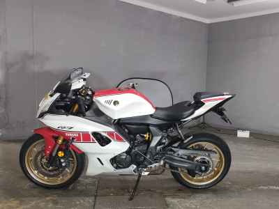 Yamaha YZF-R7 2022
