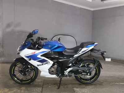 Suzuki Gixxer 250SF