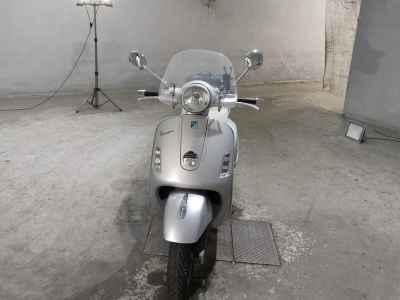 Vespa GTS 250