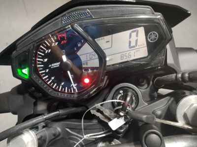 Yamaha YZF-R25 2015