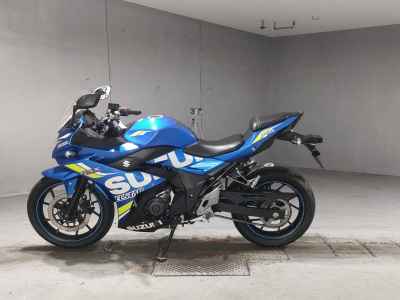 Suzuki GSX250R