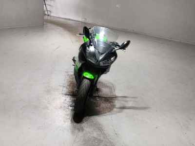 Kawasaki Ninja 400R 2010