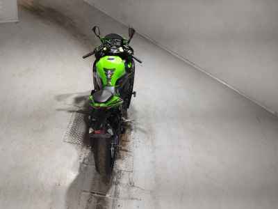 Kawasaki Ninja ZX-25R KRT Edition