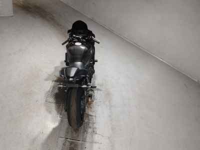 Yamaha YZF-R1 2022