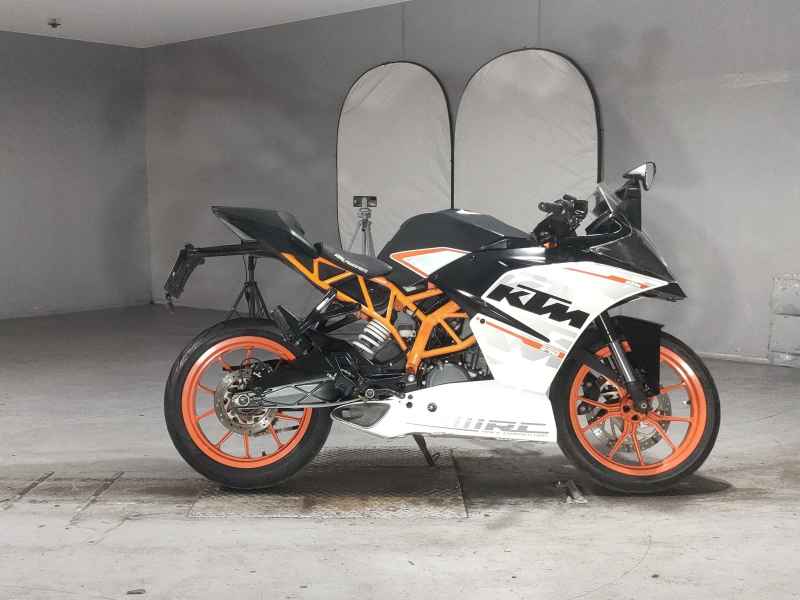 KTM RC 390 2015