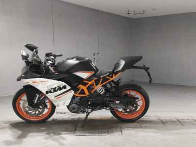 KTM RC 390 2015