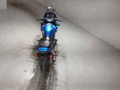 Honda CB400 Super Boldor 2019