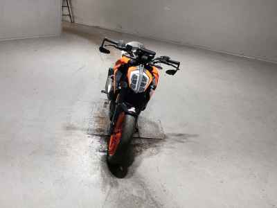 KTM 390 Duke 2021