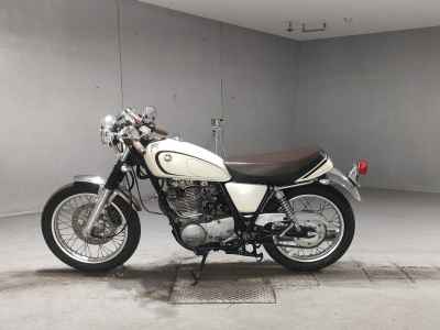 Yamaha SR400 2012