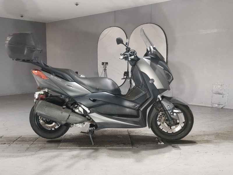Yamaha XMAX 250
