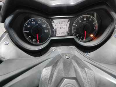 Yamaha XMAX 250